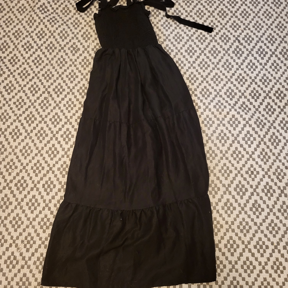 Vetta The Smocked Tiered Dress - Picture 5 of 6